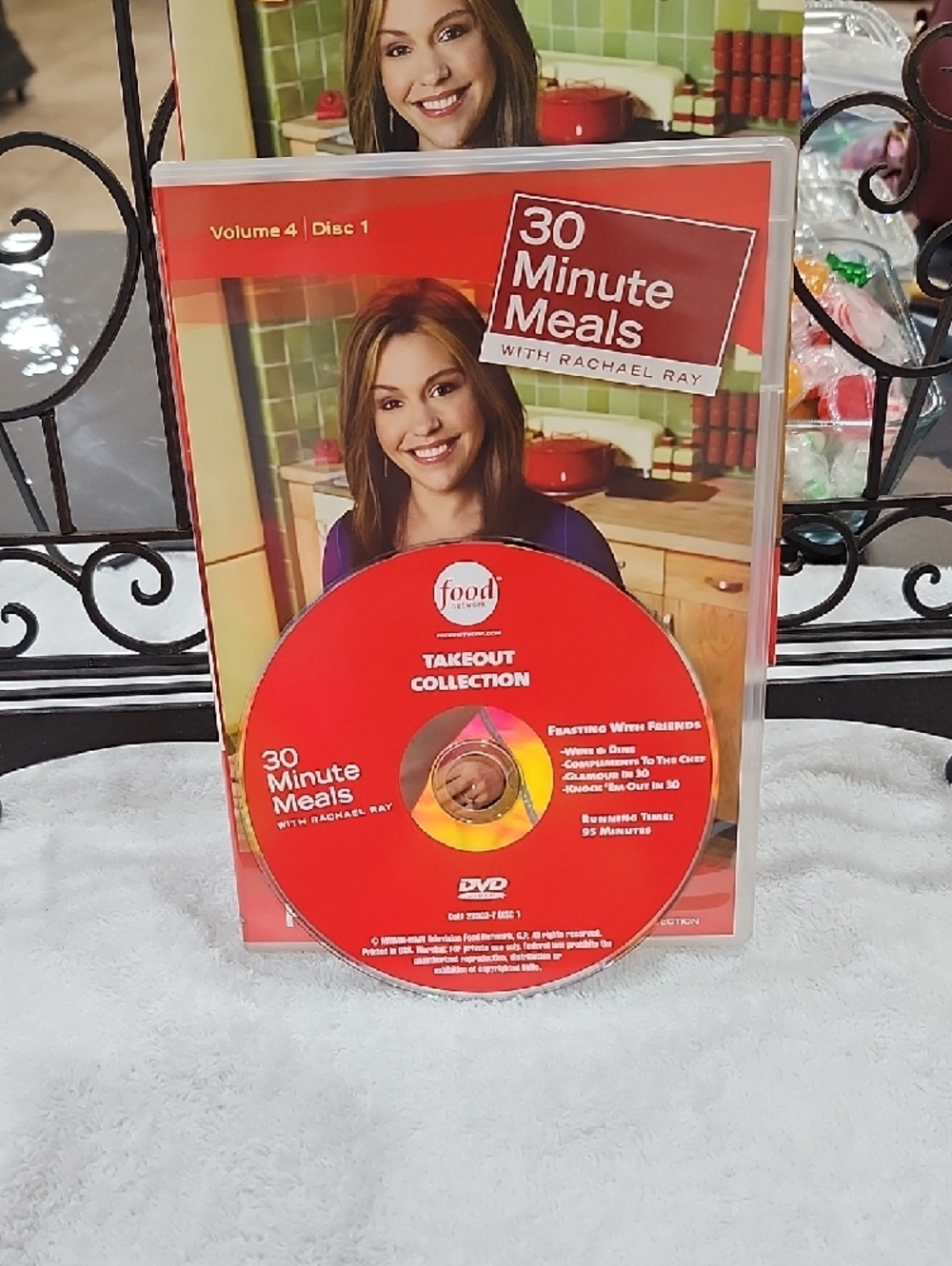FOOD NETWORK 30 MINUTE MEALS WITH RACHAEL RAY DVD SET - Picture 2 of 11
